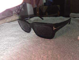 TOM FORD EZRAS MENS SUNGLASSED PRETTY MUCH NEW $$$200$$$