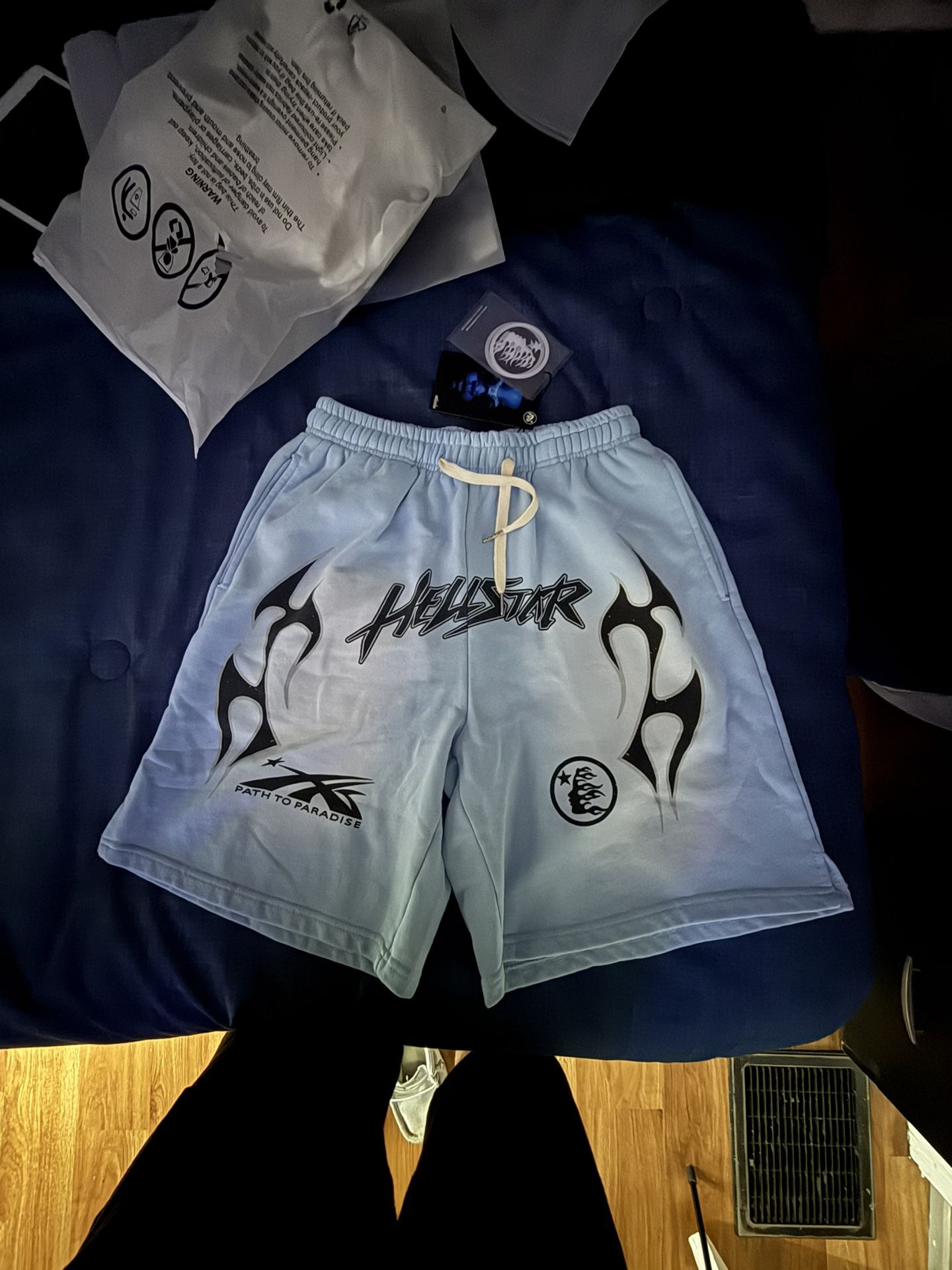 *Never Worn* Hellstar flame shorts blue Size L