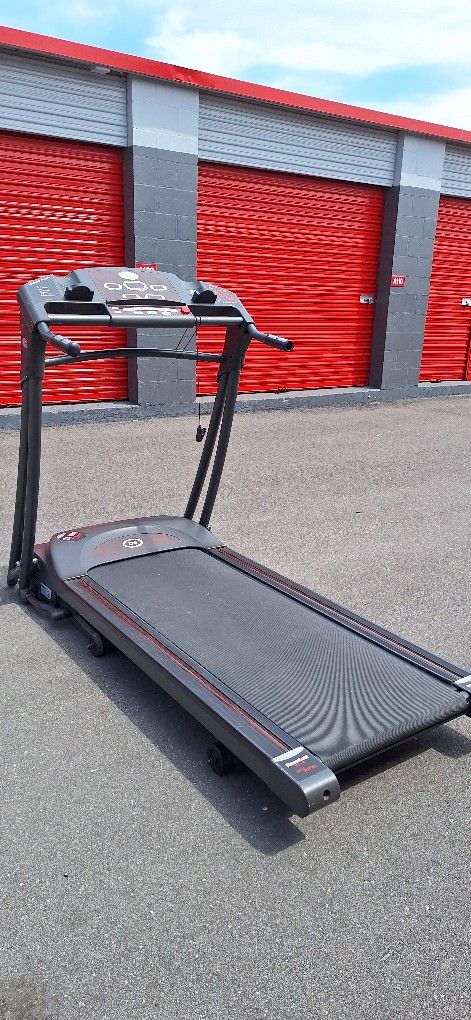 TREADMILL HORIZON FITNEESS T25 (Delivery available) Only Cash