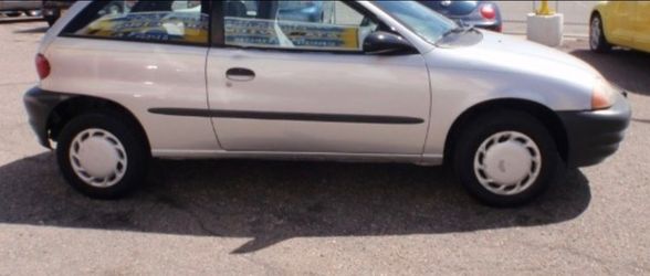 2001 Suzuki Swift