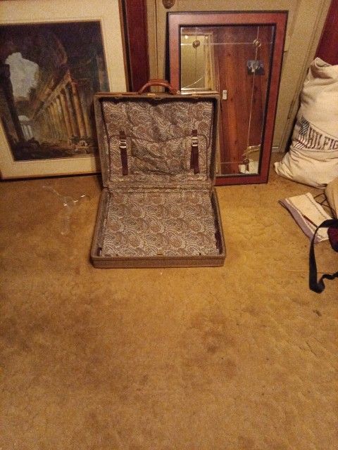 Home/ Vacation Suit Case