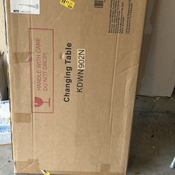 Baby Changing Table And Pads