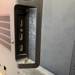 40in Sony tv with stand and remote