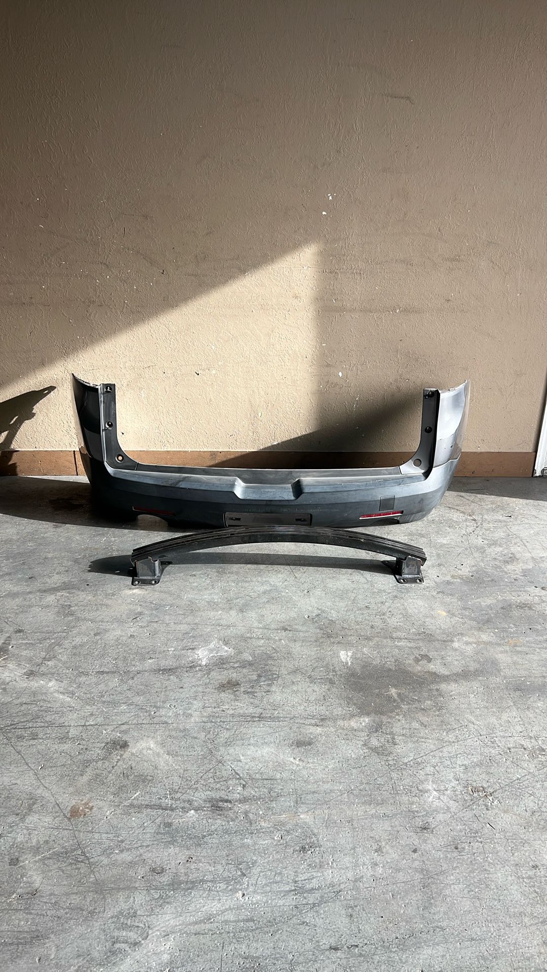 18-21 Chevy Chevrolet Traverse Rear Bumper Trasero 2018 2019 2020 2021