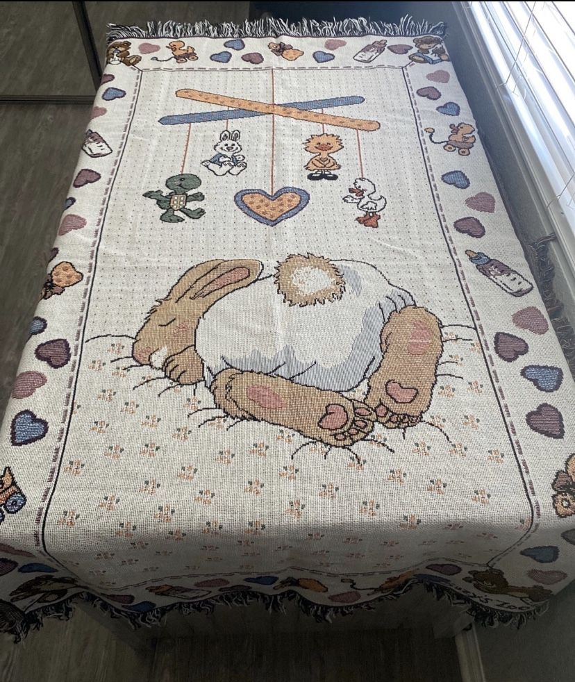 Suzy’s Zoo Woven Blanket