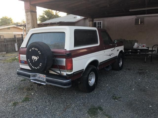 1990 ford bronco (salvaged)