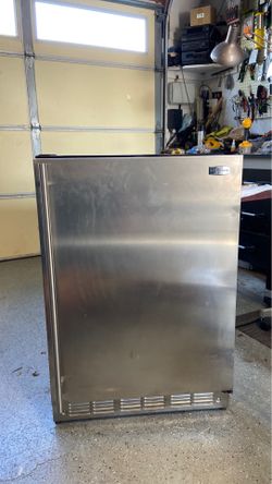 Monogram mini fridge/ice maker