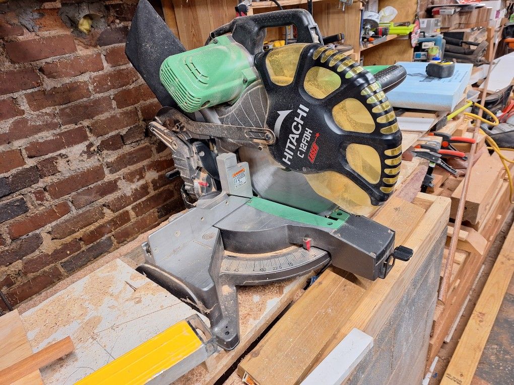 Hitachi 12" Saw