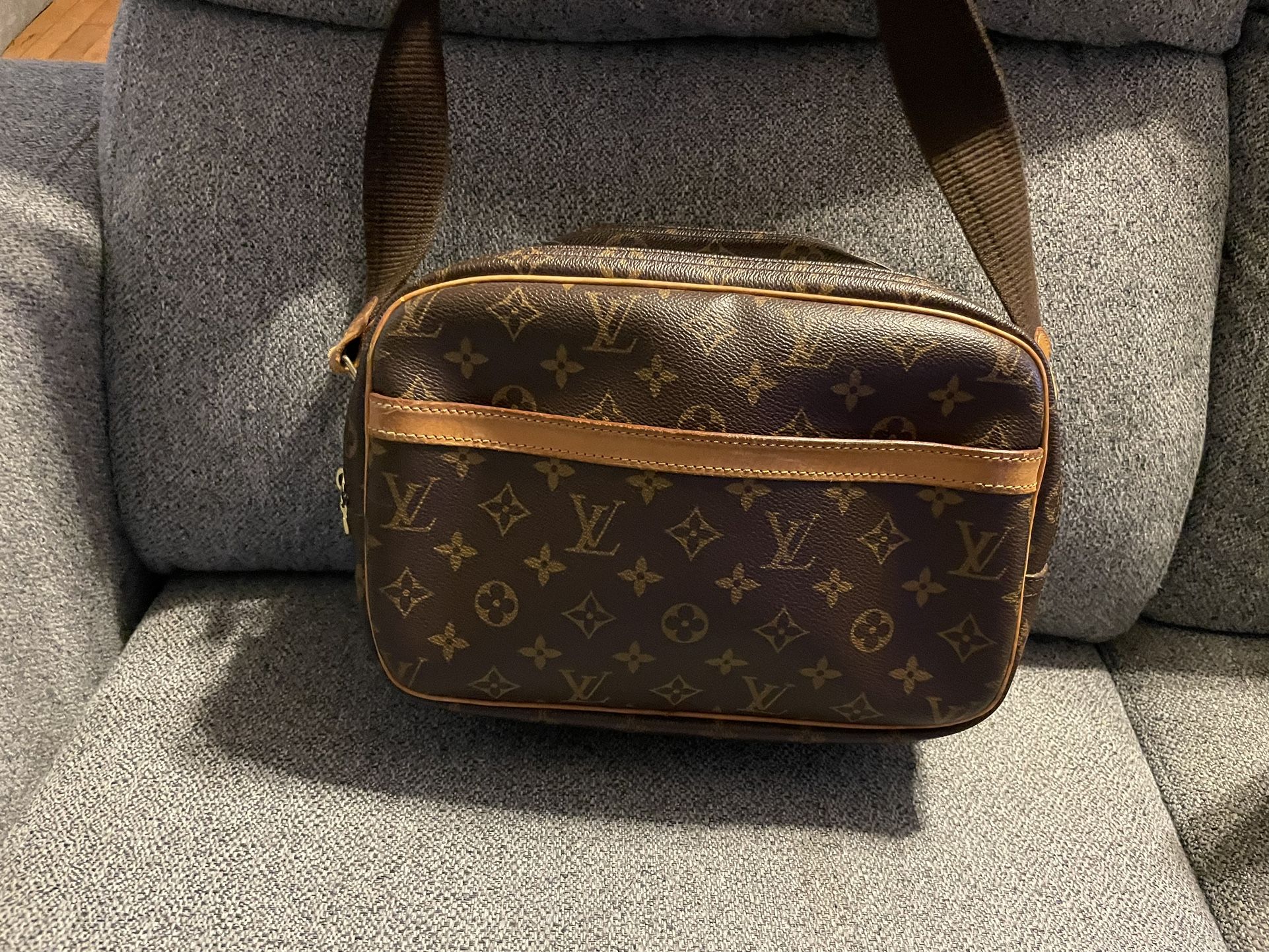 Louis Vuitton Messenger Bag