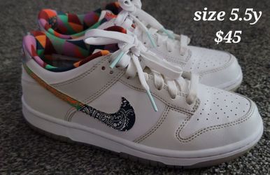 Nike dunk size 5.5Y