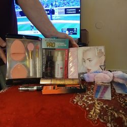 20.00 Bundles Each Pic