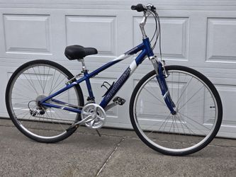 700c Cannondale Hybrid Bike 