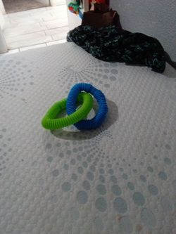 Viral pop tubes