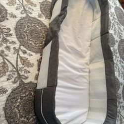 Baby Delight Lightweight Portable Bassinet 