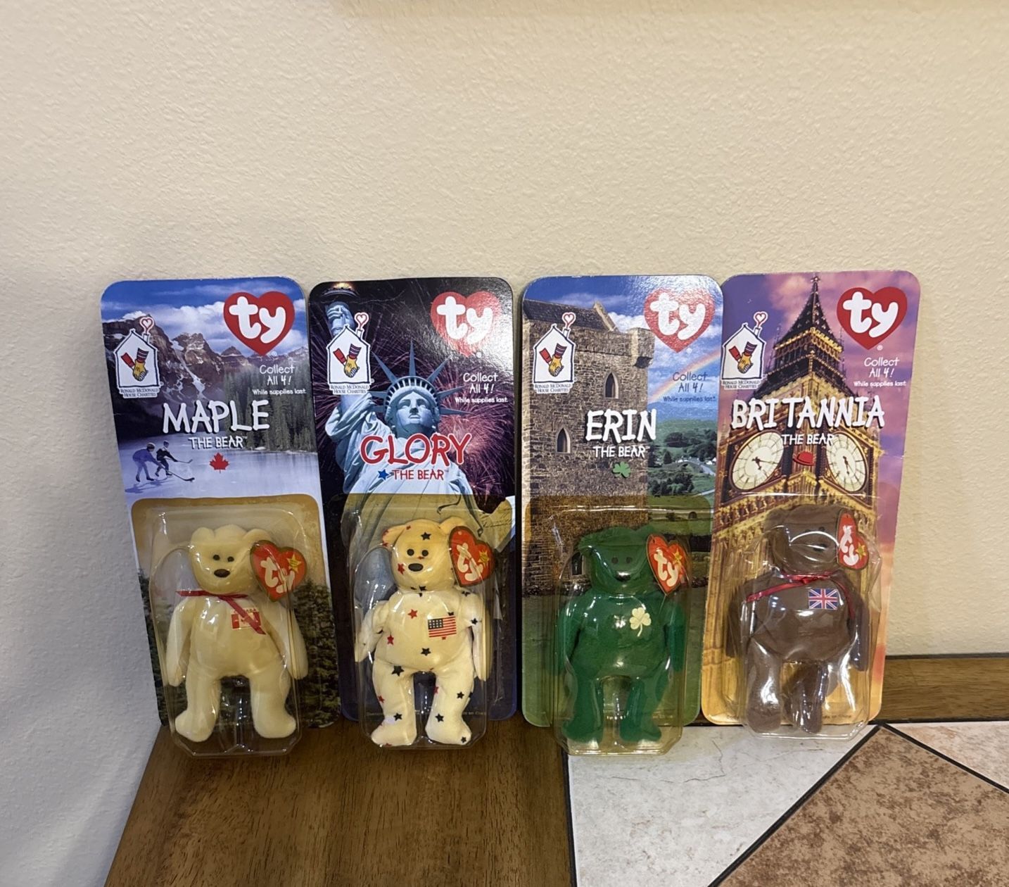 Vtg. TY Beanie Babies Set Of 4 International Bears McDonald’s 1999