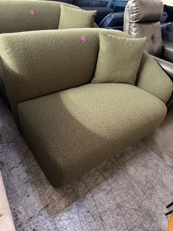 Brand New Olive Green Chase Available For Sale $150 Cash 