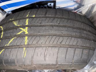 BFGoodrich 245/R20 All Season Tire in good condition