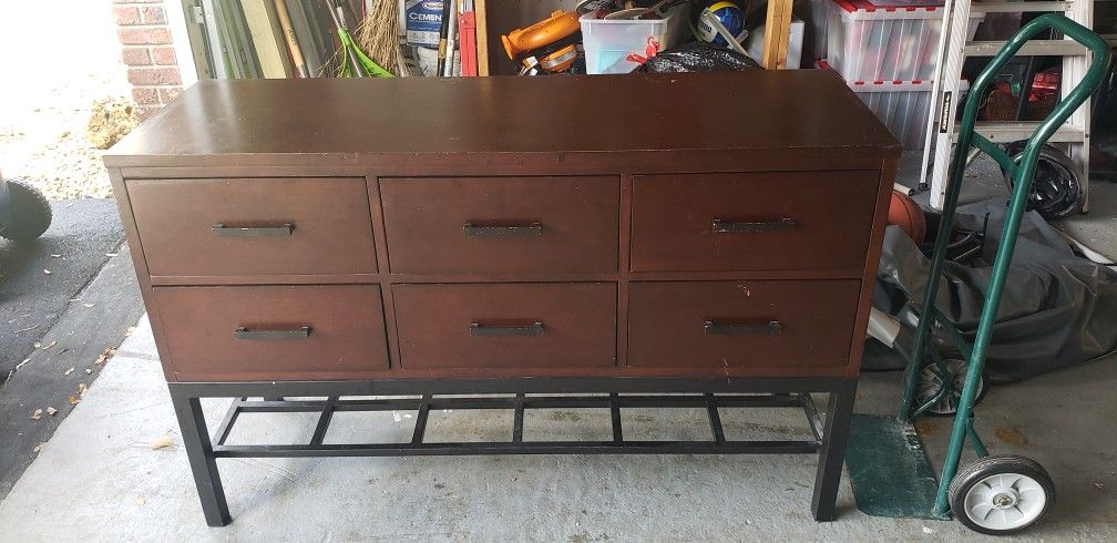 Wood Dresser