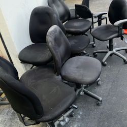 9 Rolling Office Chairs 