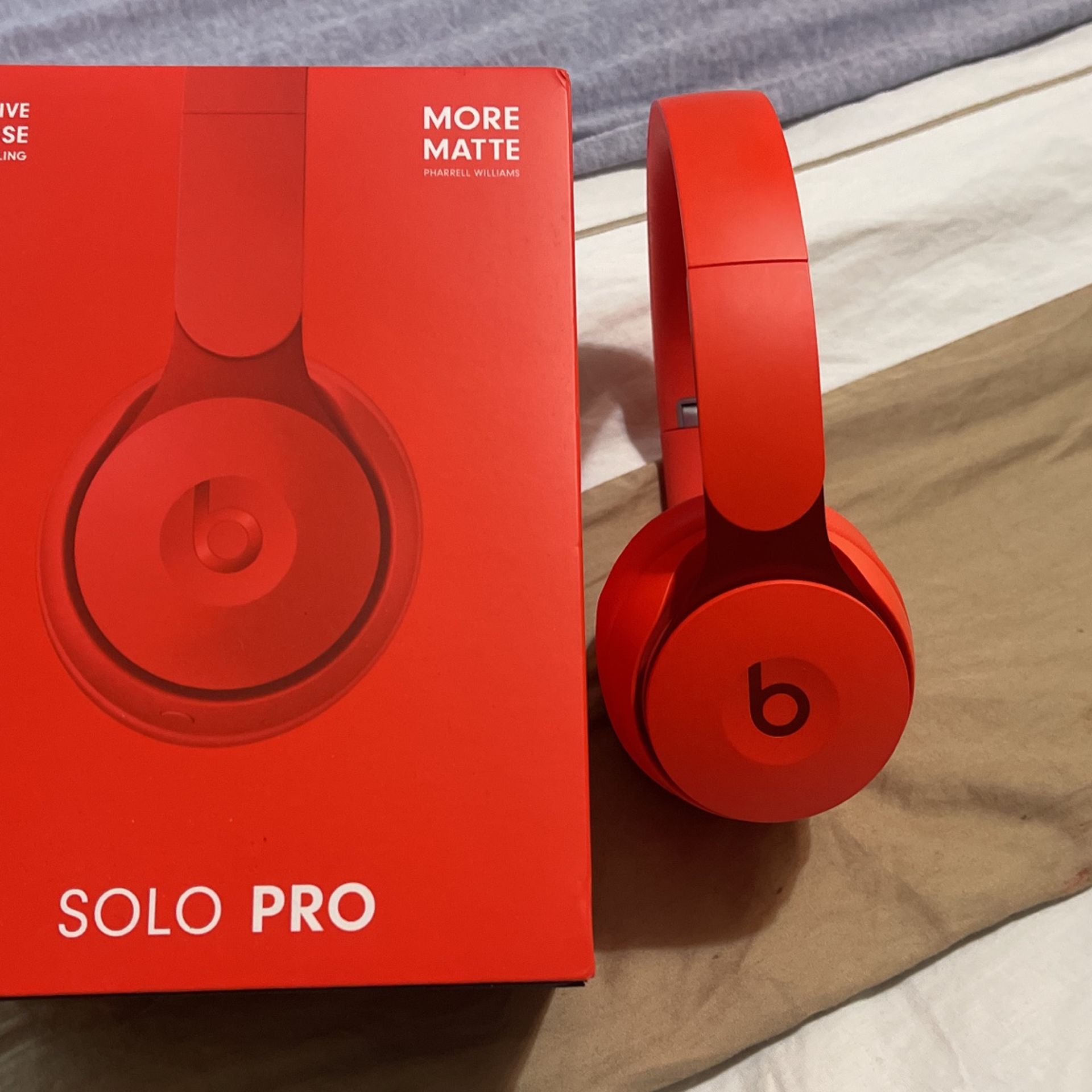Beats Solo Pro More Matte 