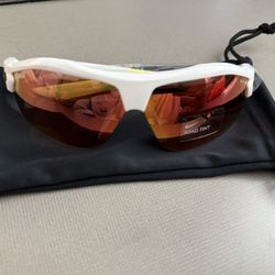 Brand new Nike Show X3 sunglasses white with road tint never worn