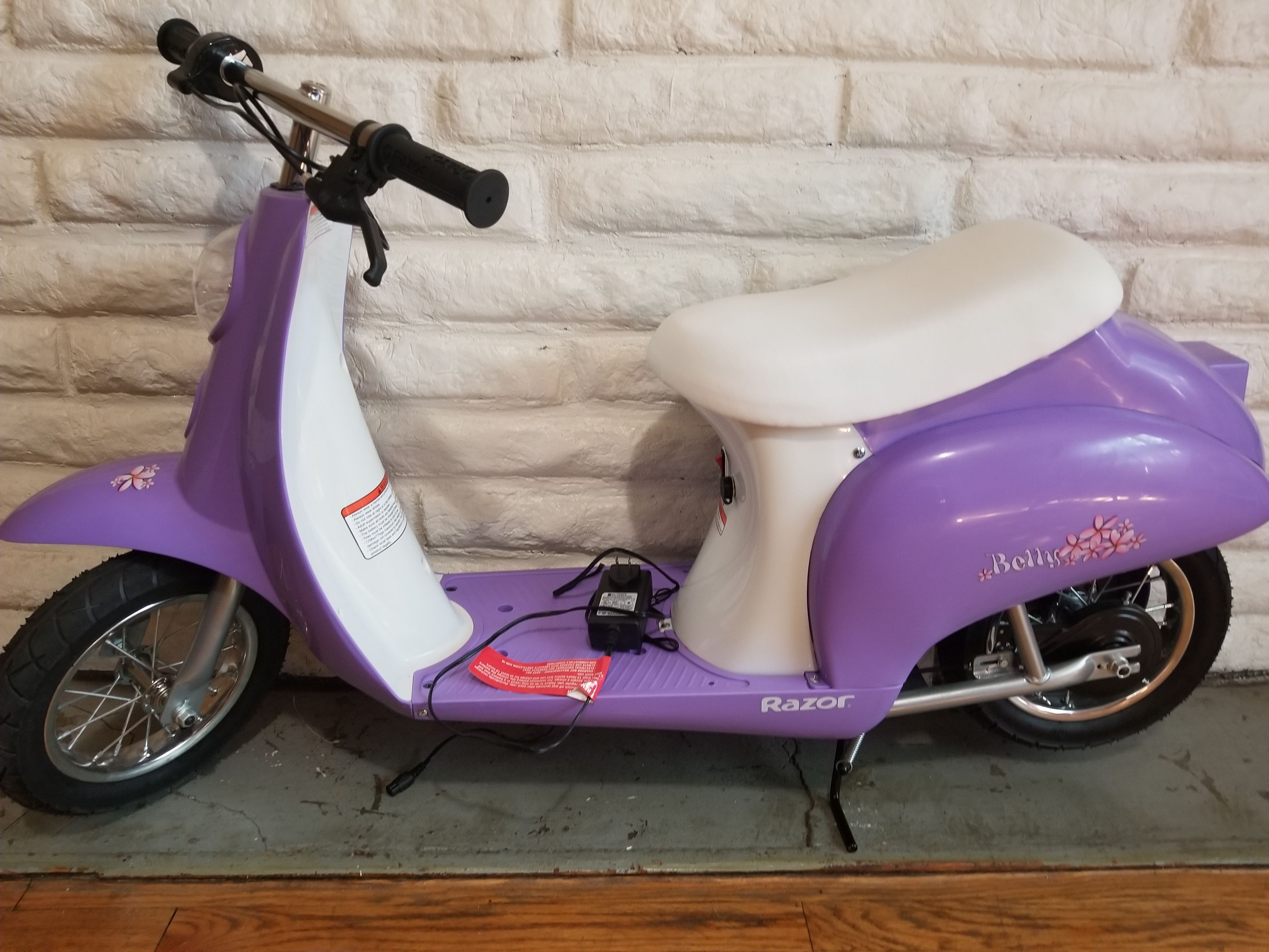 Razor Pocket Mod (Betty) Electric Scooter