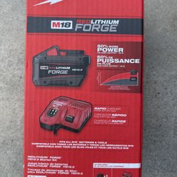 M18 18-Volt Lithium-Ion REDLITHIUM FORGE Starter Kit with 12. 0Ah Battery and Charger