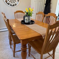 Dining room table