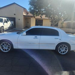 2009 Lincoln Town Car