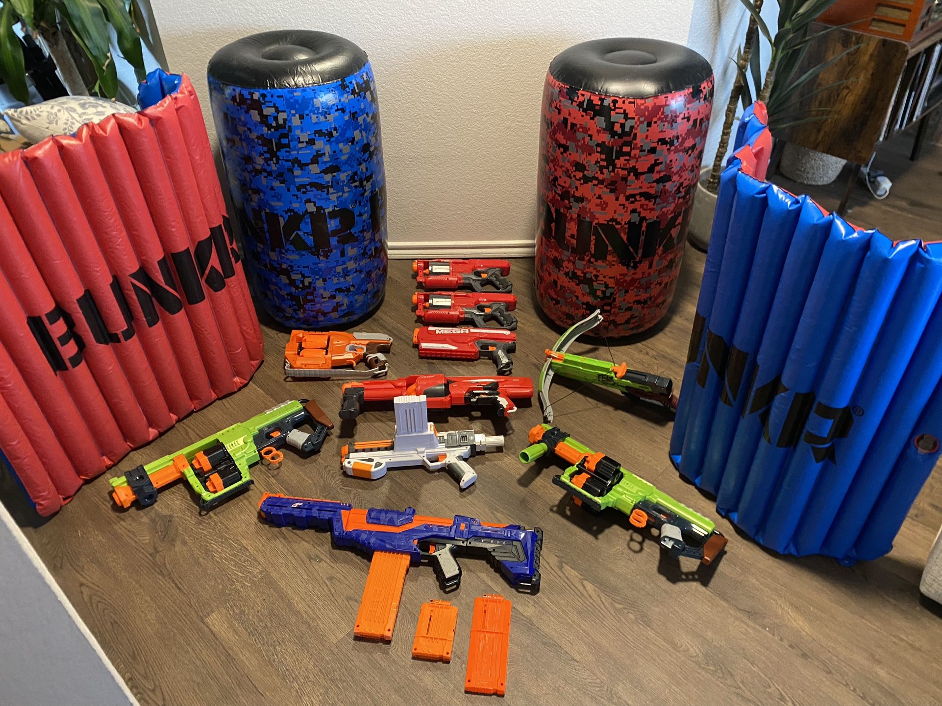 Nerf Guns & Barriers 