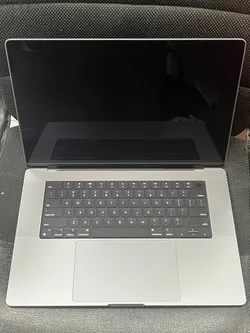 MacBook Pro M1 Pro 10-Core CPU and 16-Core GPU 16" (Late 2021) 512GB SSD