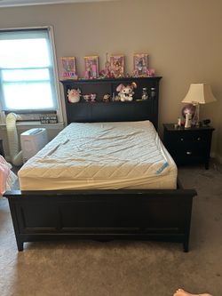 Full bedroom set