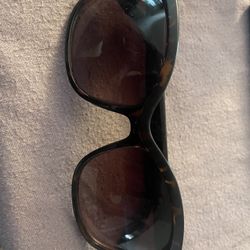 Guess Sunglasses Only Issues Is Wearing Of Inside Frames Numbers
