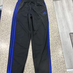 Boys Adidas Joggers - Size XL (18-20)
