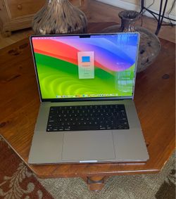  MacBook Pro 16 in 2021 Space Gray - Apple M1 Pro - 512GB 16GB A2485