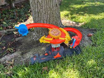 Hot wheels Pizza snake attack