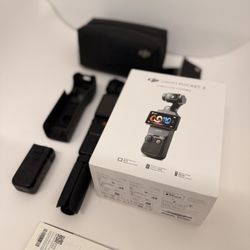 DJI Osmo Pocket 3 Creator Combo – Full Kit w/ Mic – Works Great