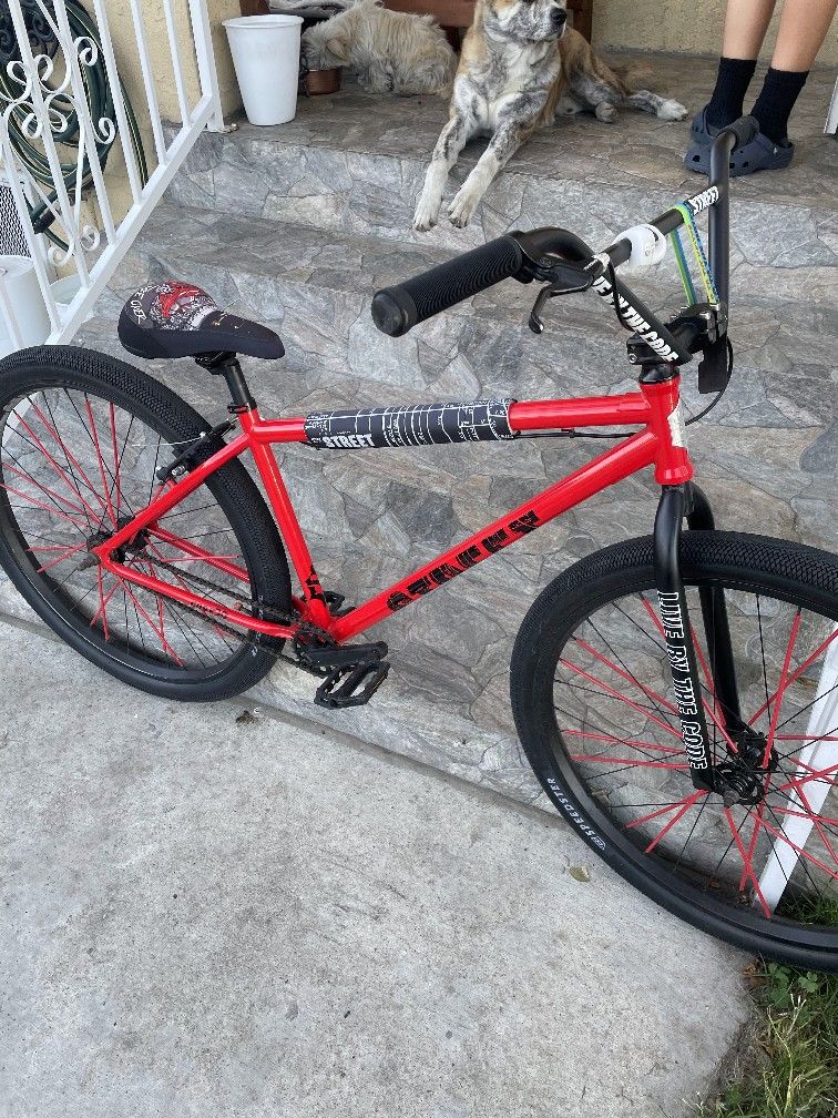 Red Street Bike Code