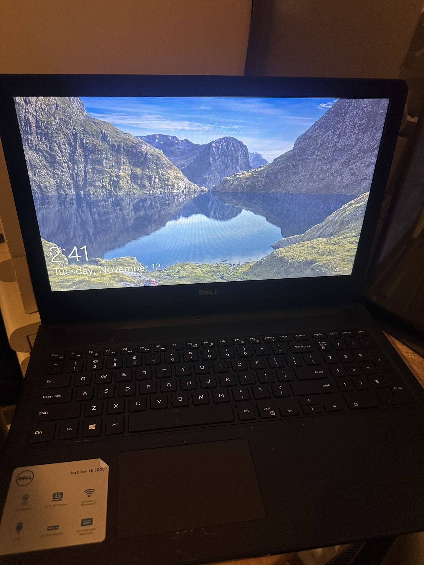 dell inspiron 15 3000 i5 8th gen