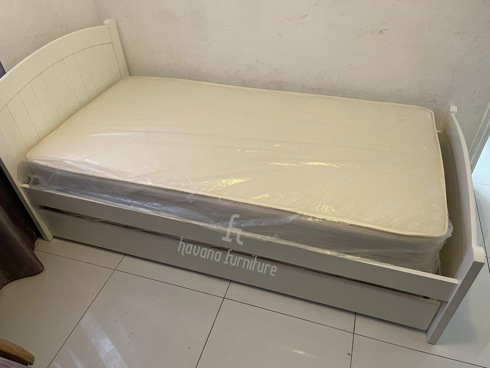 Twin Bed With Trundle And Mattresses📦