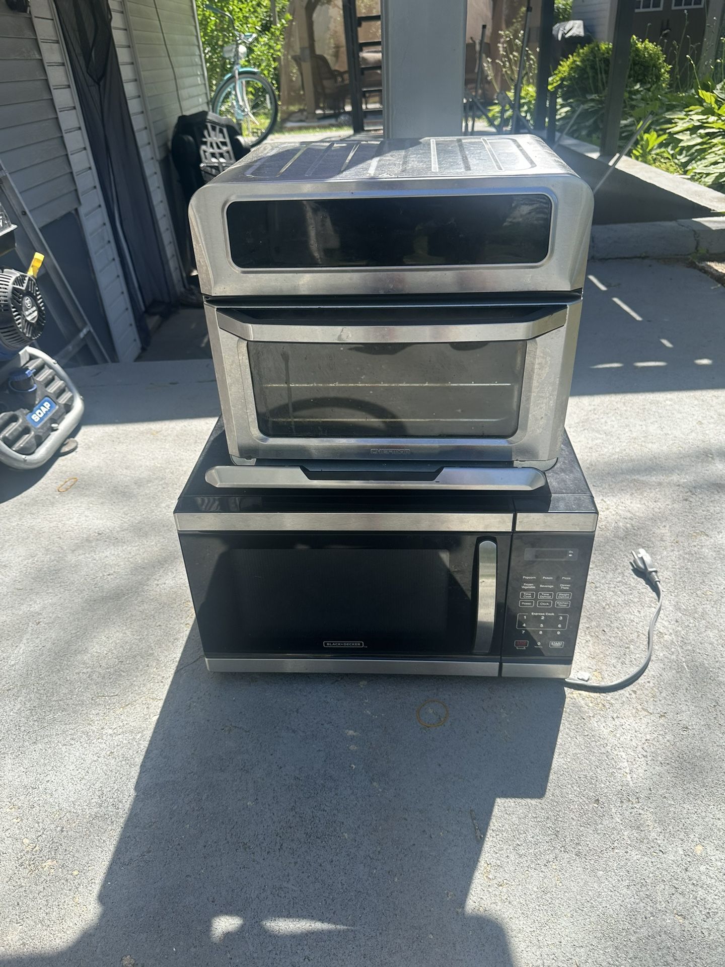 Microwave And Air Fryer/Oven