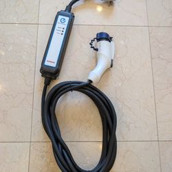 OEM Nissan Leaf Charger 110V + Carrying Case