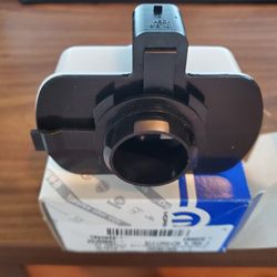 jeep dodge chrysler fuel vapor canister leak detection pump or Mopar new (contact info removed)ac