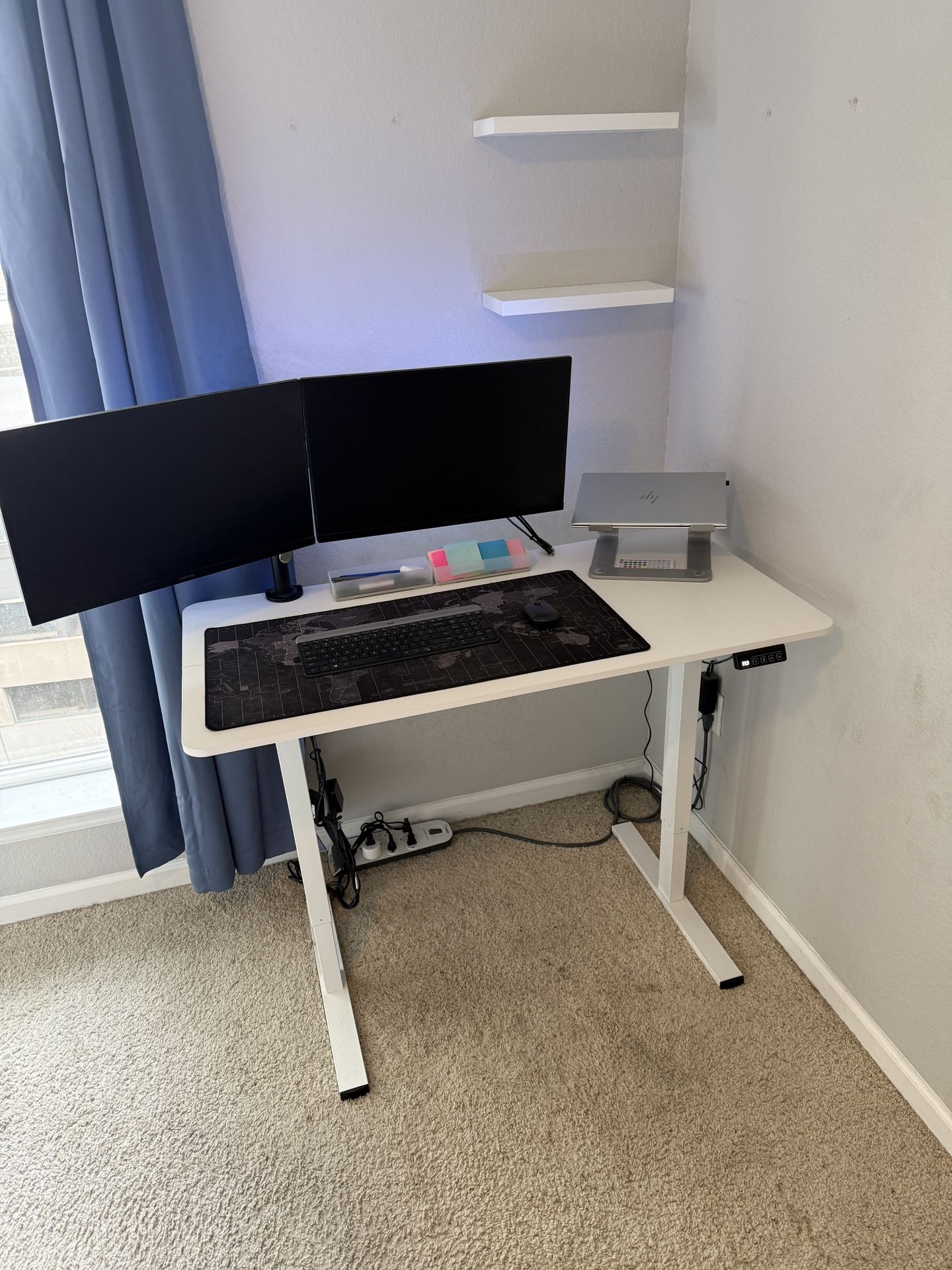 Electric Standing Desk (adjustable)