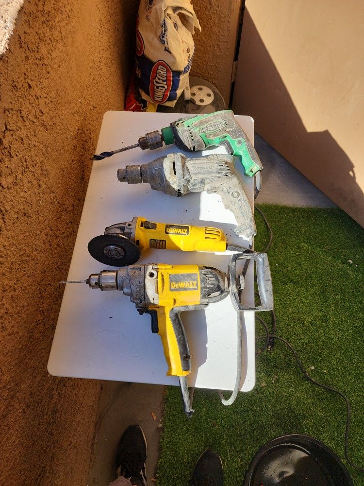 DEWALT