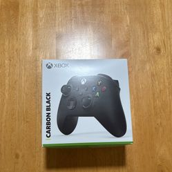 Xbox Series X/S Controller. Color: Carbon Black, with product box