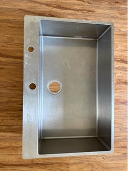 Theo Drop-in or undermount 33-in x 22-in Stainless steel Single bowl 18 -Gauge Kitchen Sink