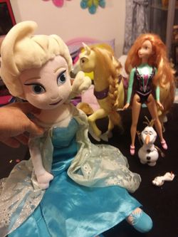 Frozen dolls