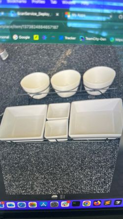 Gracious Dining 7-Pieces White Porcelain Serving Set with Metal Rack