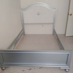Girl's Full Size Bedroom Set 